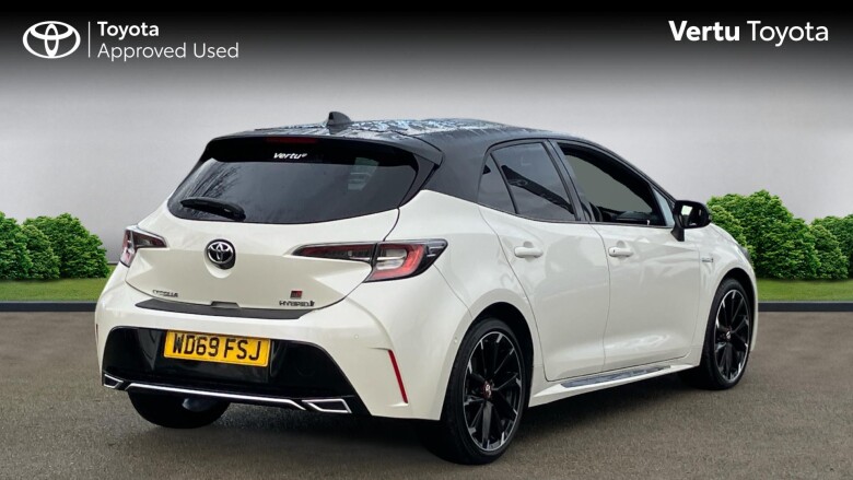 Toyota Corolla 2.0 VVT-i Hybrid GR Sport 5dr CVT Hybrid Hatchback